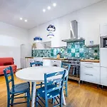 Yd Bright 2-bedroom Retreat With Elevator * Florencja