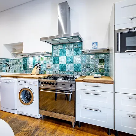 Yd Bright 2-bedroom Retreat With Elevator Apartmán *