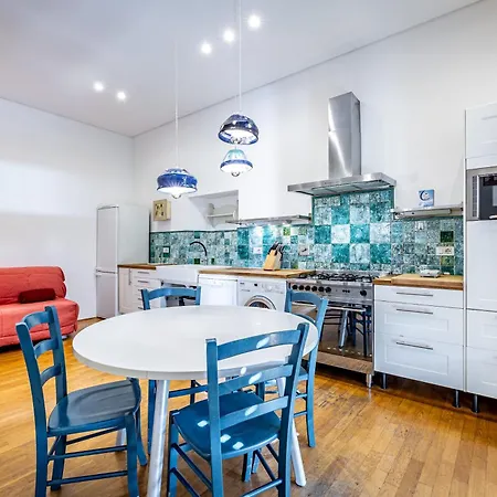 Yd Bright 2-bedroom Retreat With Elevator *