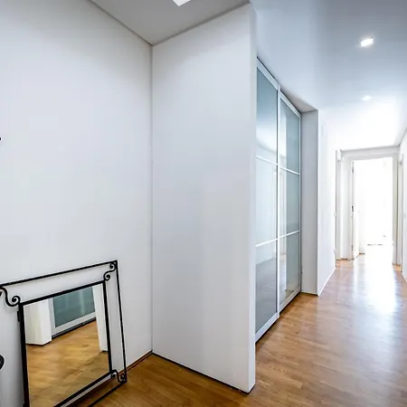 Apartmán Yd Bright 2-bedroom Retreat With Elevator Florencie