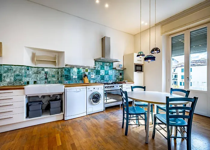 Yd Bright 2-bedroom Retreat With Elevator Апартаменты Флоренция