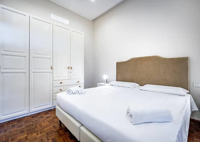 Апартаменты Yd Bright 2-bedroom Retreat With Elevator Флоренция