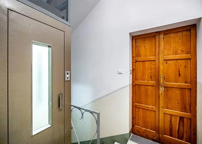 Yd Bright 2-bedroom Retreat With Elevator Апартаменты *